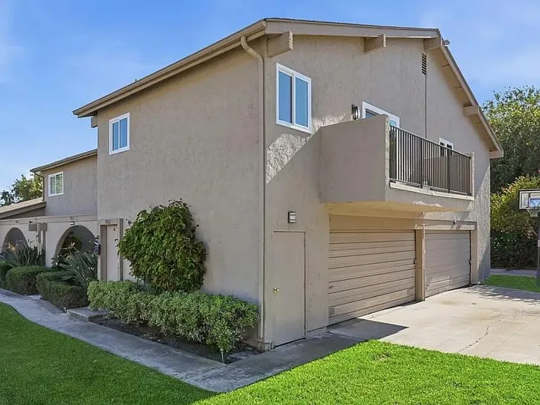 9922 Paseo Montalban — Photo 1