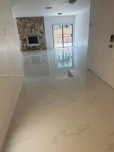 4 bed, 3.5 bath, $3,500 — Photo 3