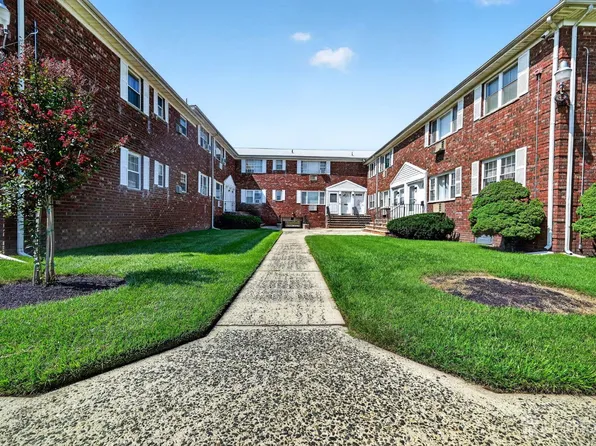 46 Gramercy Gdns #B, Middlesex, NJ 08846