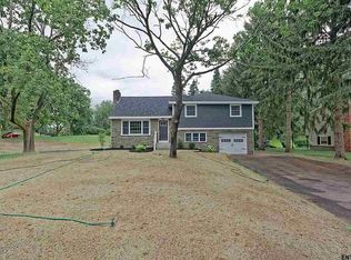 2 Ashley Dr, Latham, NY 12110