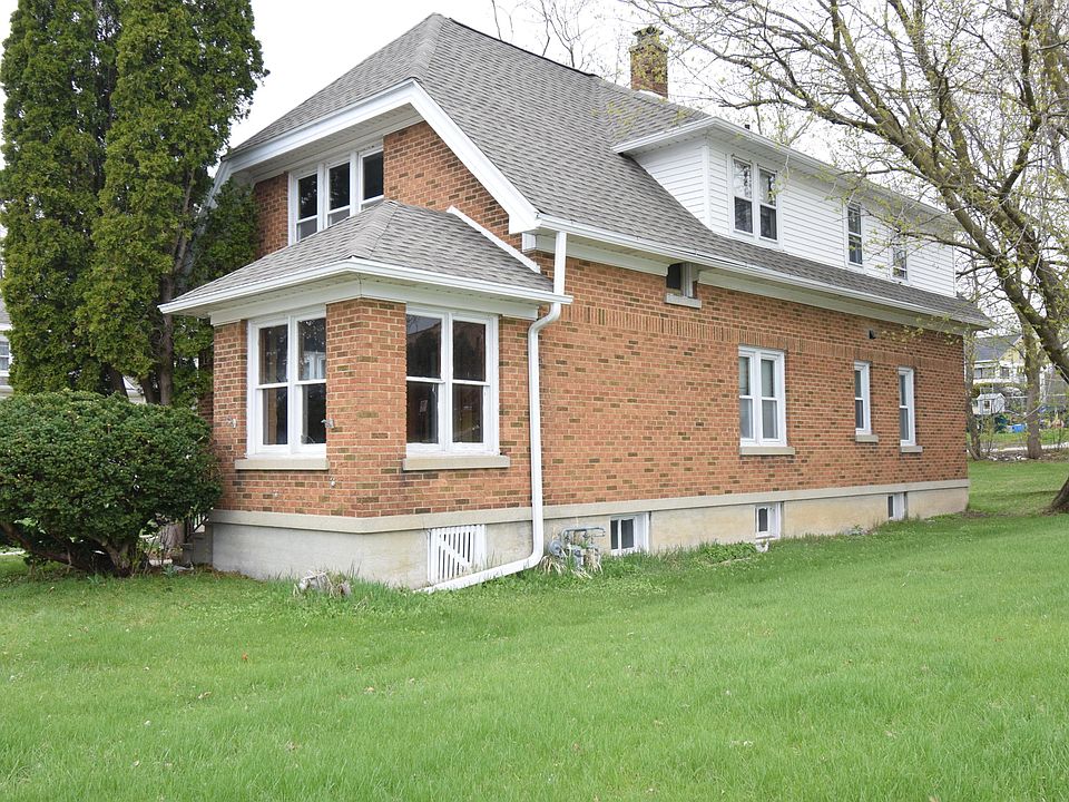 1st image of 256 Willow Ln #A
