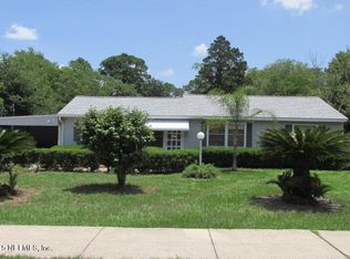 2405 Peach Dr, Jacksonville, FL 32246