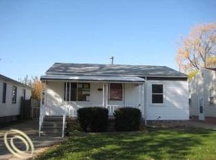 13162 Irene St, Southgate, MI 48195