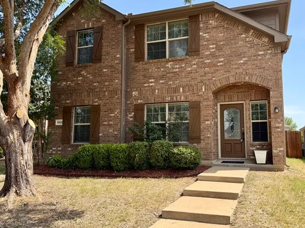 8920 Eastwood Ave, Aubrey, TX 76227