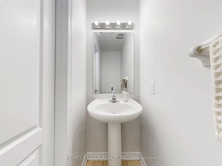32 Scott Brown St — Photo 21