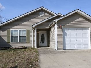 7104 W Country Club Dr, Huntington, WV 25705