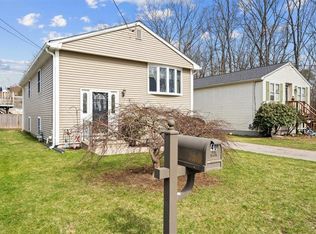 40 Plant St, Cumberland, RI 02864