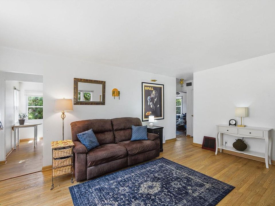 1st image of 3147 S Brisbane AVENUE