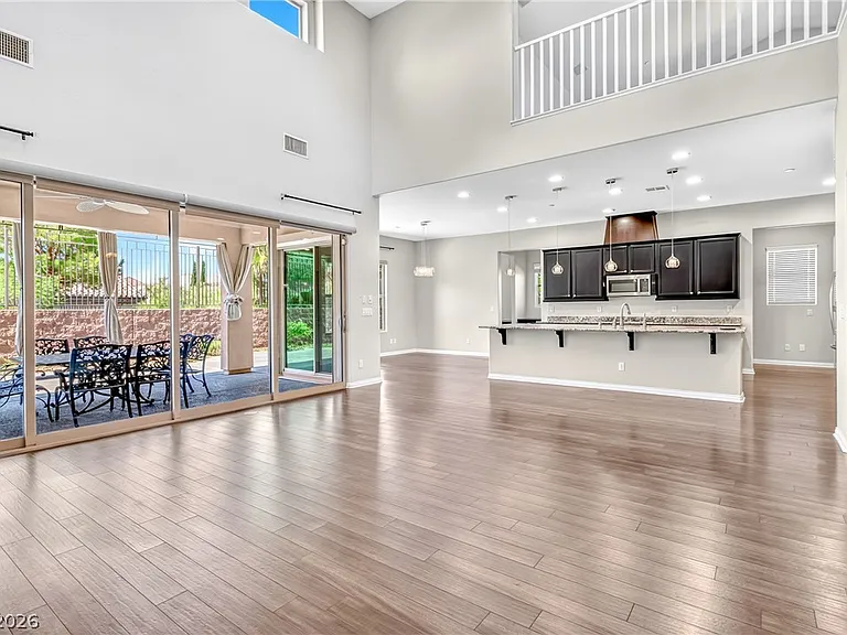 2852 Josephine Dr — Photo 8