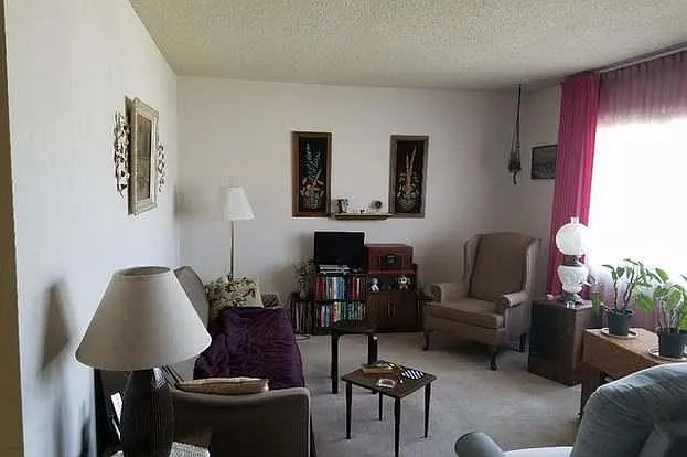 3 bed, 2.5 bath, 1465 sqft, $2,500 — Photo 3