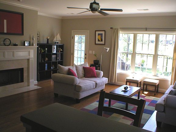 Light and bright Great Room!