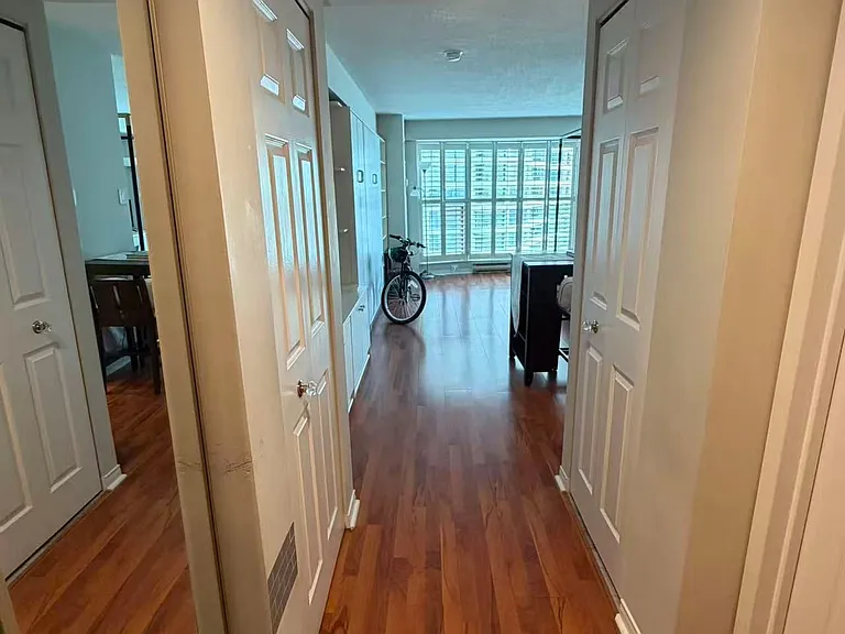 77 Harbour Sq #1603 — Photo 3