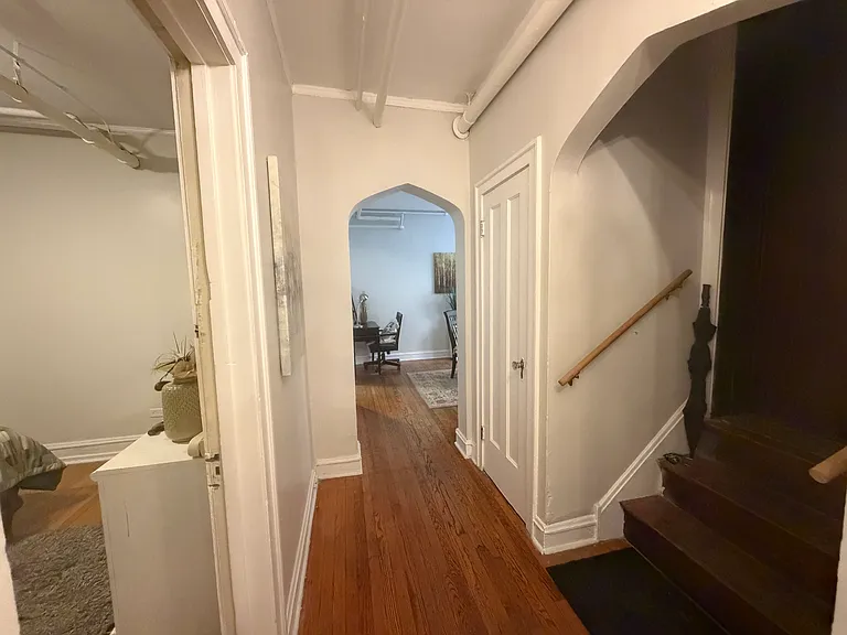 2423 W Lunt Ave #1 — Photo 9