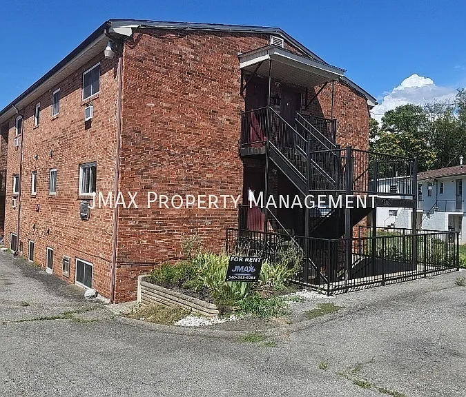 5105 Hildebrand Rd NW #G — Photo 1