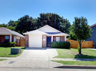 732 River Garden Dr, Fort Worth, TX 76114