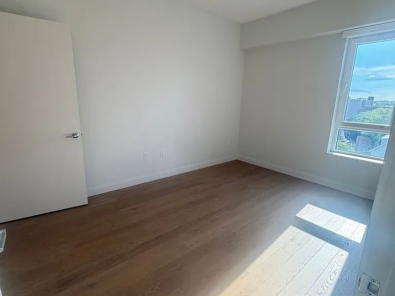 50 Brighton Ave #6 — Photo 5