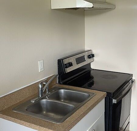 5th image of 3015 Country Ln #41