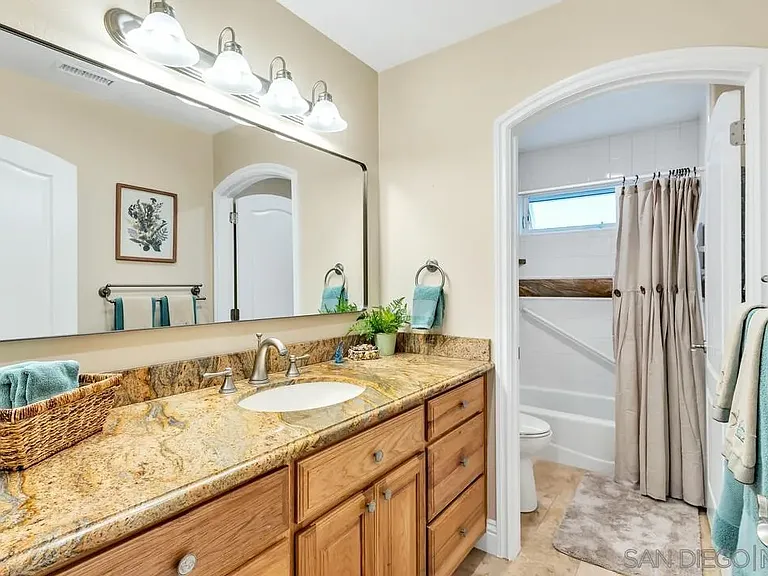 7564 Navigator Cir — Photo 18