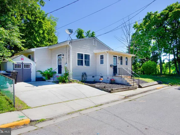 78 Packard Ave, Woodbury, NJ 08096