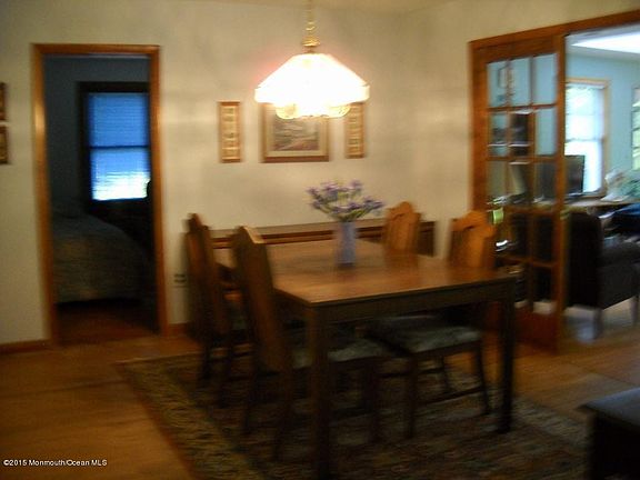 3rd image of 53 Oak Ln