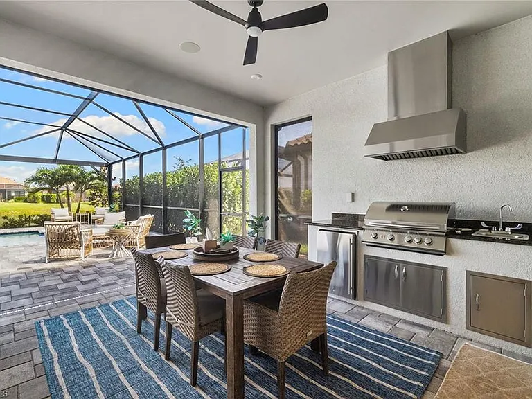 15345 Aprile St — Photo 23