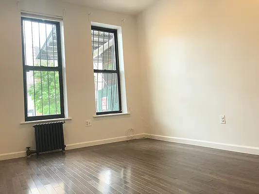 Rented by REAL New York | media 18