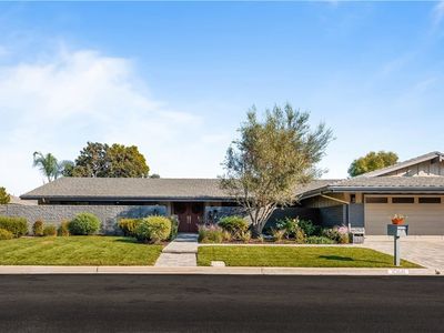 10641 Equestrian Dr, Santa Ana, CA, 92705