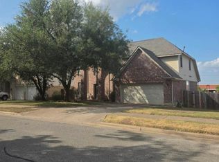 606 Point Run Dr, Pflugerville, TX 78660