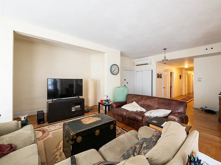 481 Boylston St #1 — Photo 3