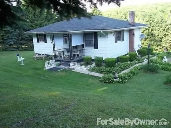 200 Saipan Ave, Johnstown, PA 15902