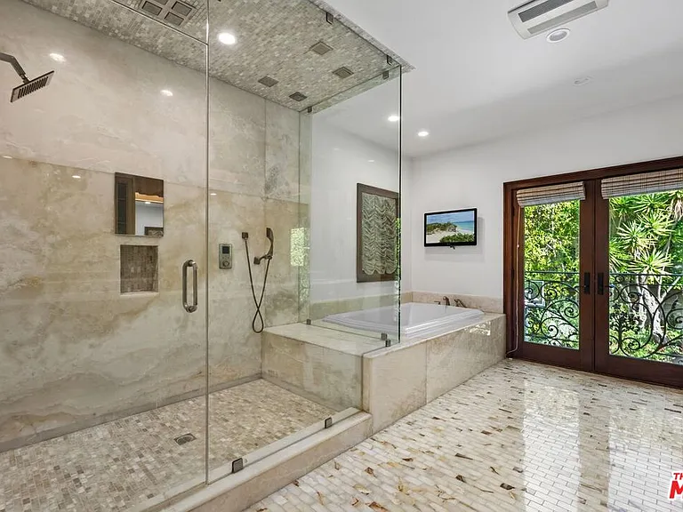 2108 San Ysidro Dr — Photo 26