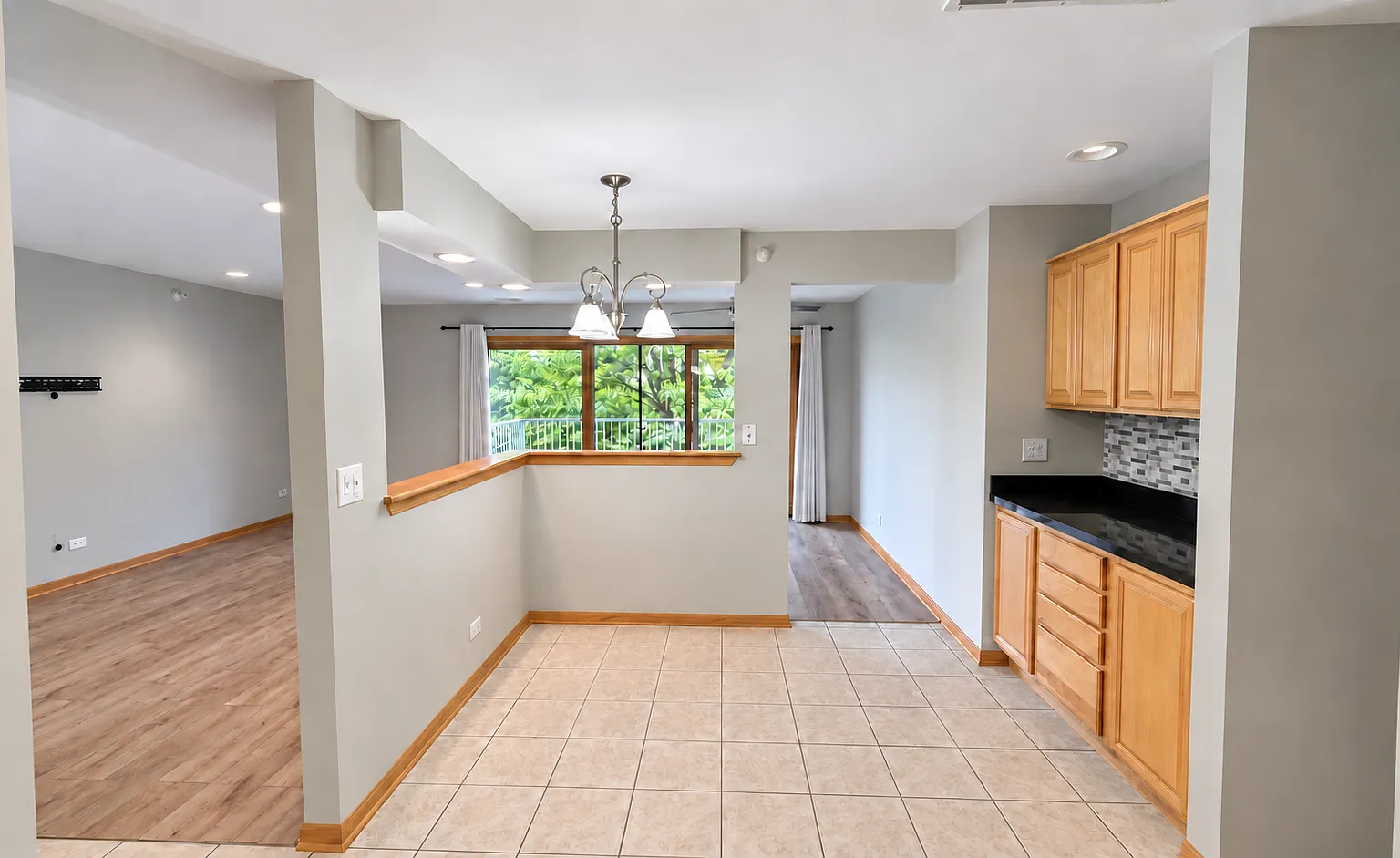 2 bed, 1150 sqft, $2,250 — Photo 4