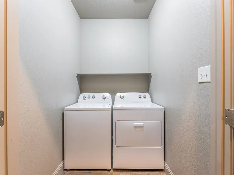 509 Eureka St #200 — Photo 12