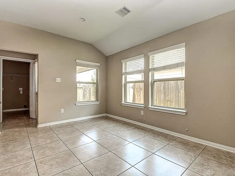 27014 Henson Falls Dr — Photo 15