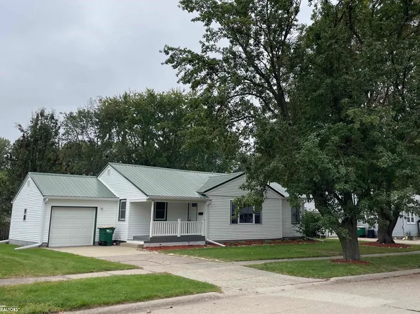 702 W Fillmore Ave, Fairfield, IA 52556