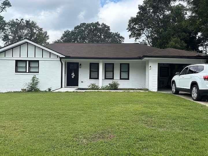 1st image of 2301 Amber Way