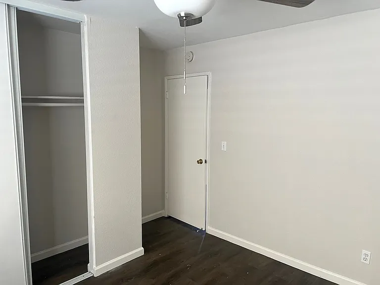 15735 Blaine Ave #2 — Photo 3