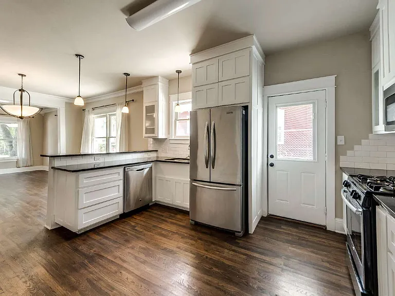 1318 Fairmount Ave — Photo 9