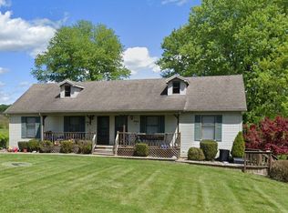 466 W Main St APT 4, Pekin, IN 47165