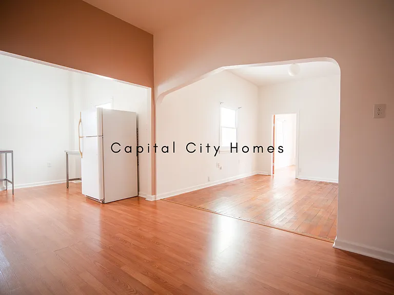 1315 Shelby St #201 — Photo 5