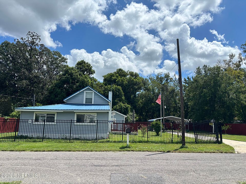 1st image of 833 & 0 W PALM Avenue