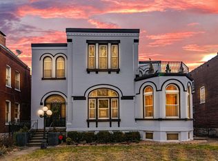 2704 S Compton Ave, Saint Louis, MO 63118
