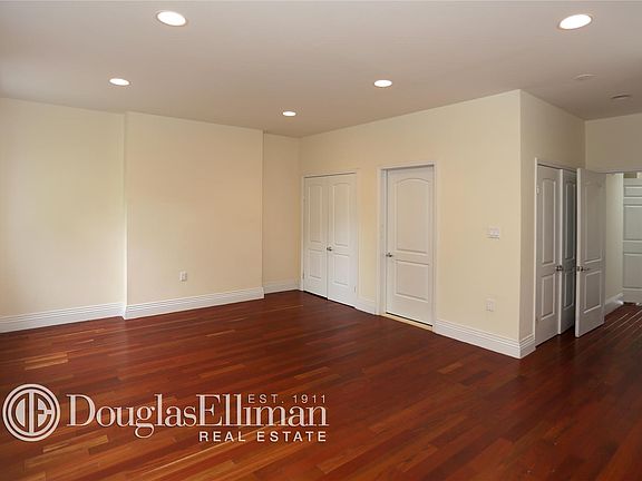 3rd image of 472 Marion St #2