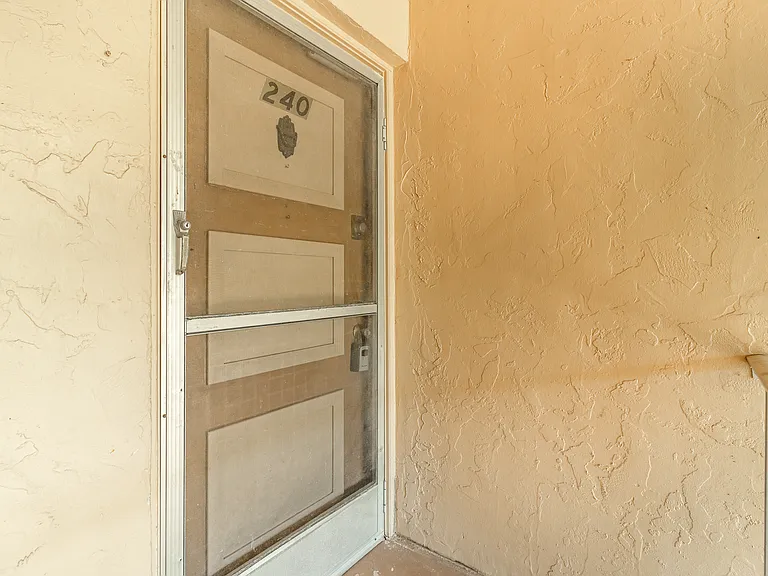3135 Shady Dell Ln — Photo 30