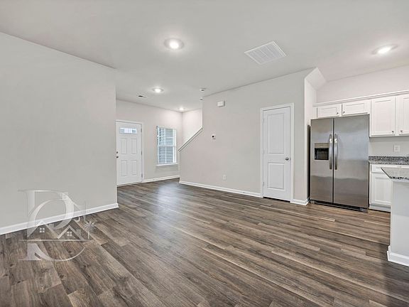 5th image of 727 Wild Duck Ln
