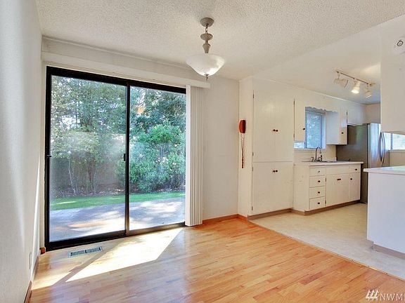 3rd image of 5427 N 42nd St