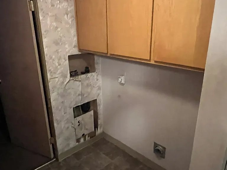 581 S 53rd St — Photo 3