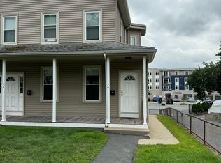 76 Woburn St #1, Reading, MA 01867