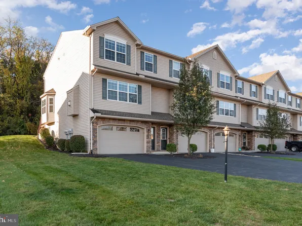 162 Old Schoolhouse Ln, Mechanicsburg, PA 17055