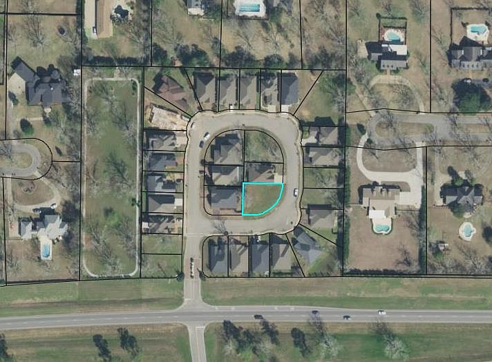 2nd image of 236 Veritas Dr